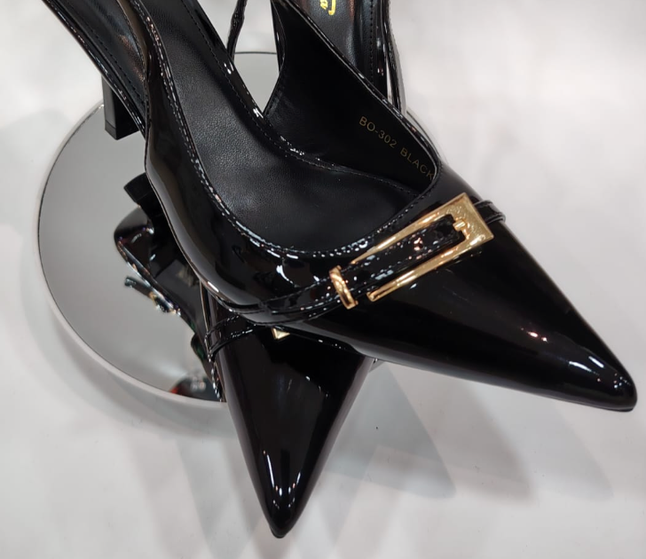 sandales fermée style escarpins noir