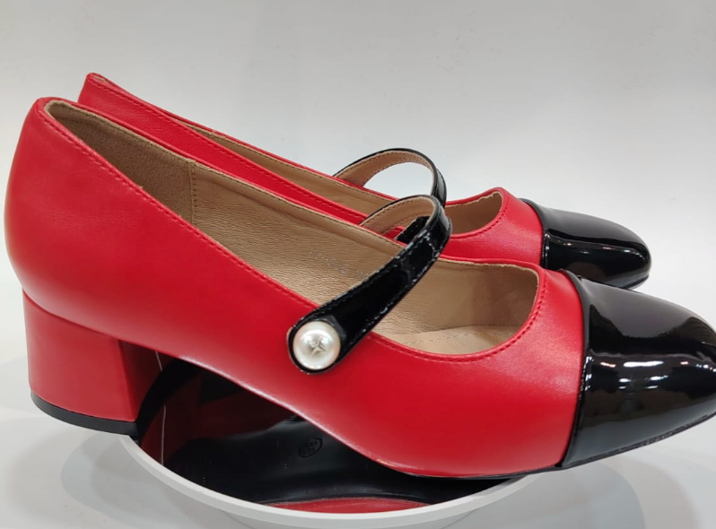 Demi talon noir et rouge
