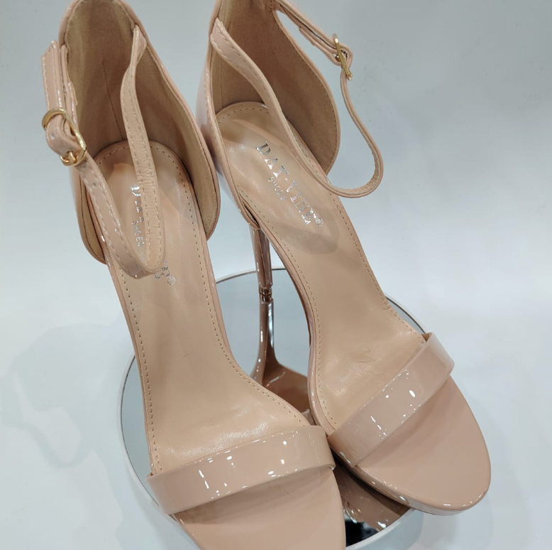 Talon fermé beige