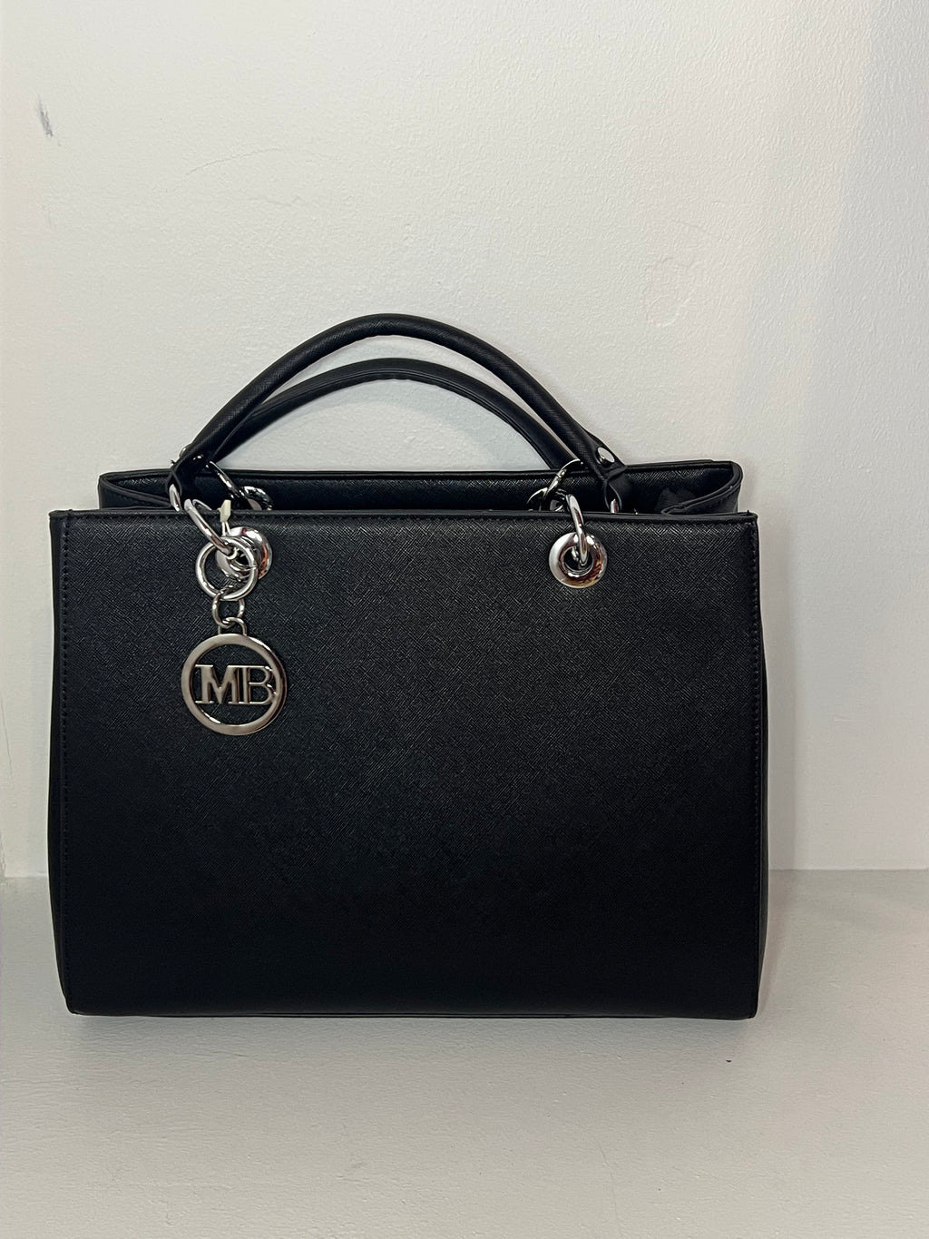 Sac noir avec porte clé