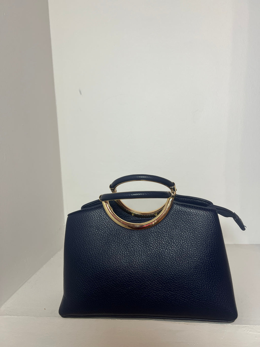 Sac bleu marine dorée